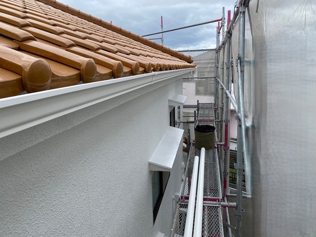 20241112 明石市T様　外壁塗装　雨樋取付施工写真
